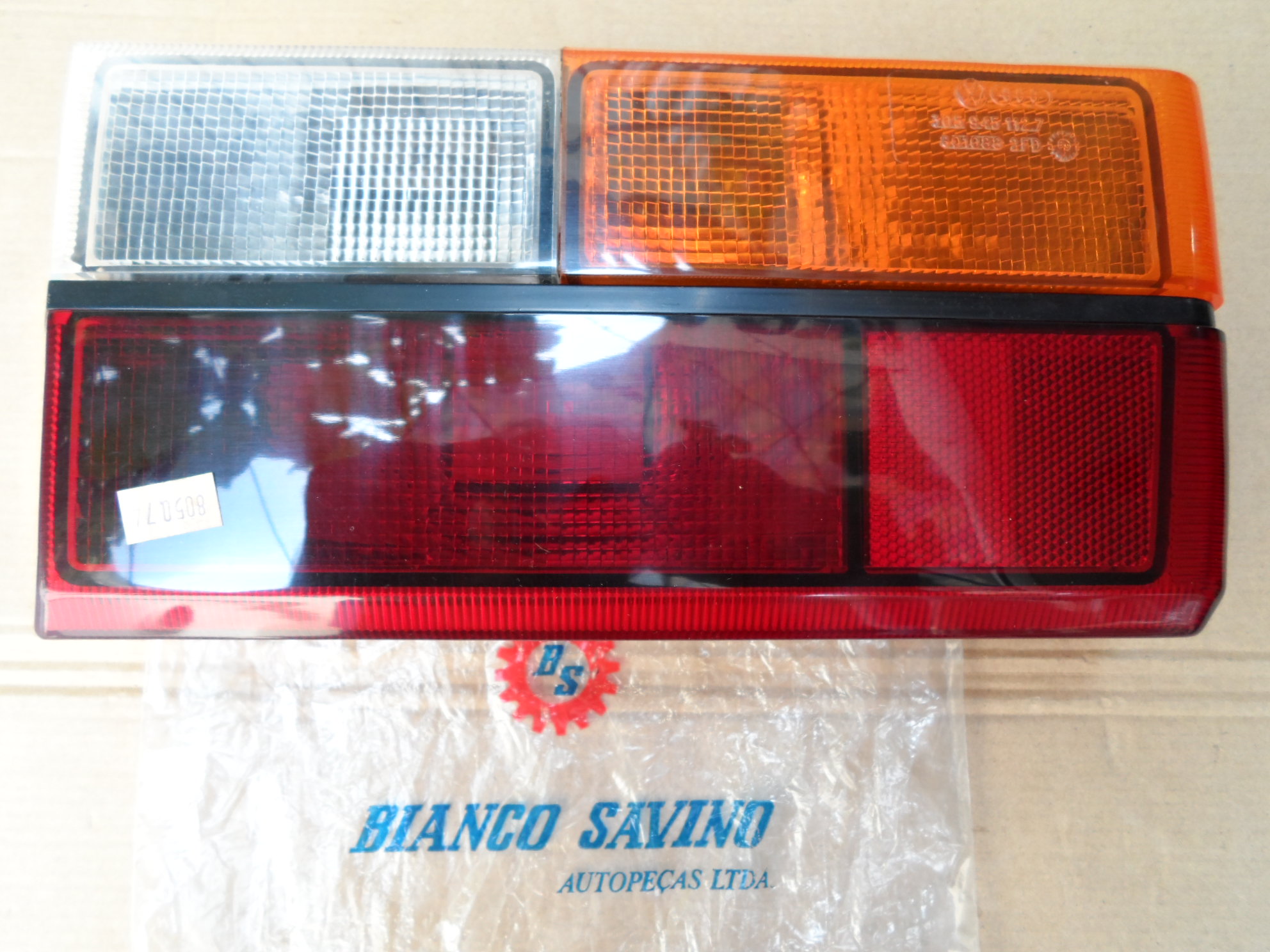 Lanterna Tricolor traseira Original Bianco Savino L/Dir  VW Gol BX-AP 80/86