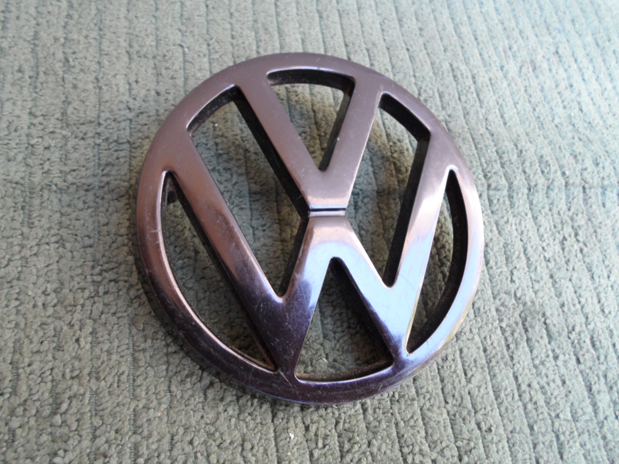 Emblema Grade  Dianteira Original VW Gol Parati Voyage Saveiro Passat at 90